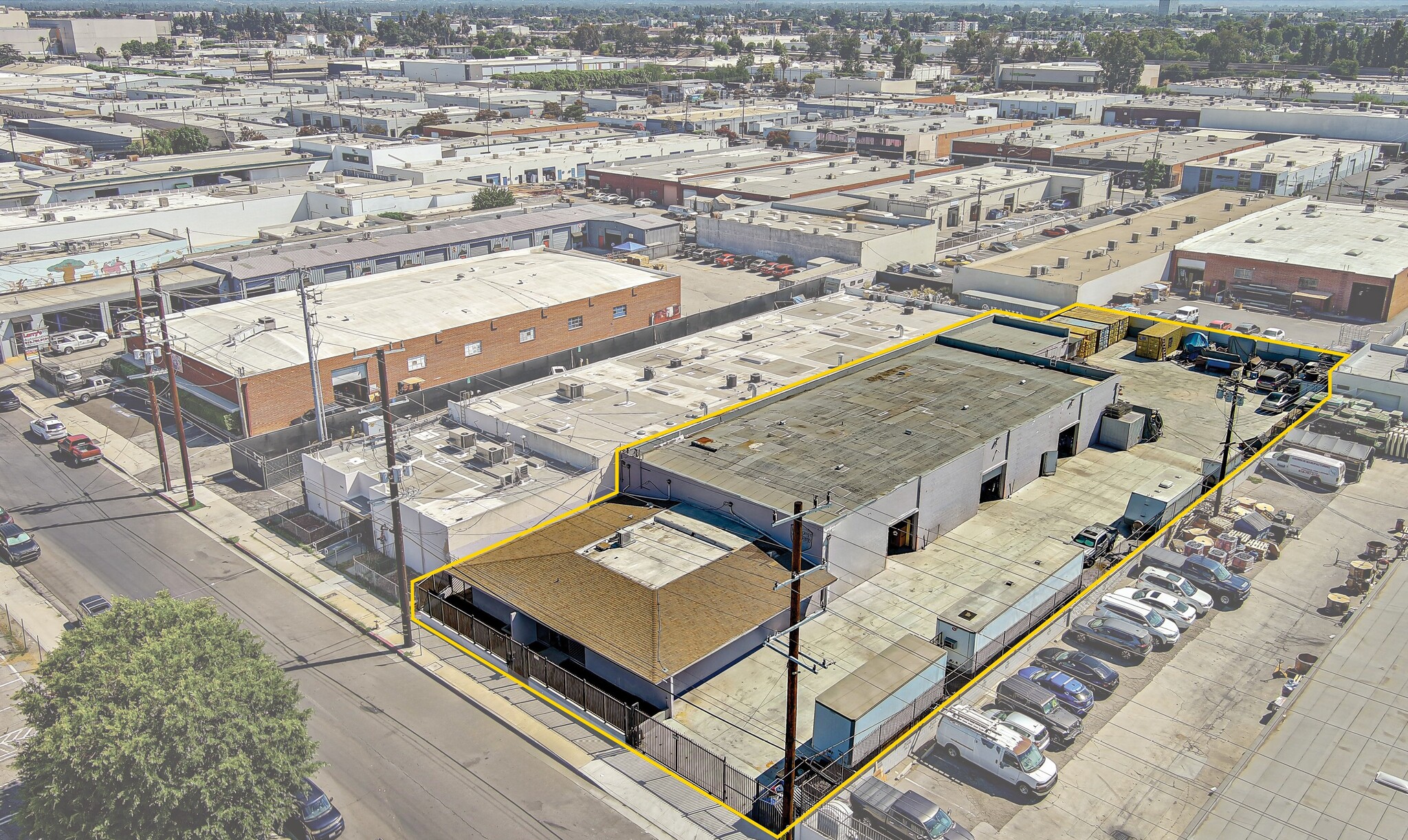 7650 Gloria Ave, Van Nuys, CA for sale Building Photo- Image 1 of 24
