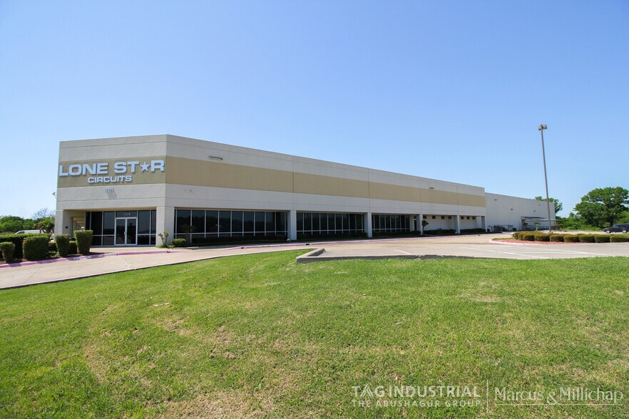 901 Hensley Ln, Wylie, TX for sale - Building Photo - Image 1 of 1