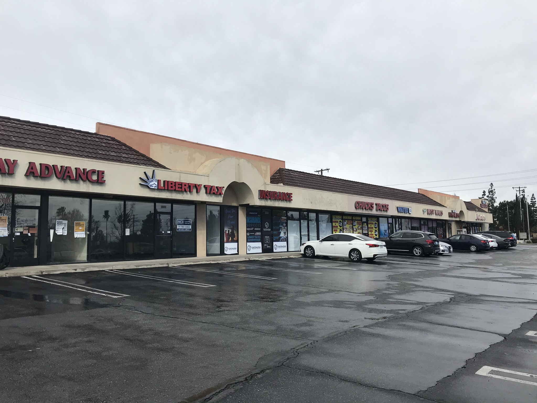 641-681 E Foothill Blvd, Upland, CA for lease Building Photo- Image 1 of 3