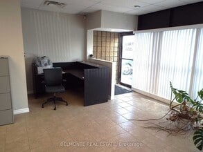 1621 Mcewen Dr, Whitby, ON for lease Interior Photo- Image 2 of 9