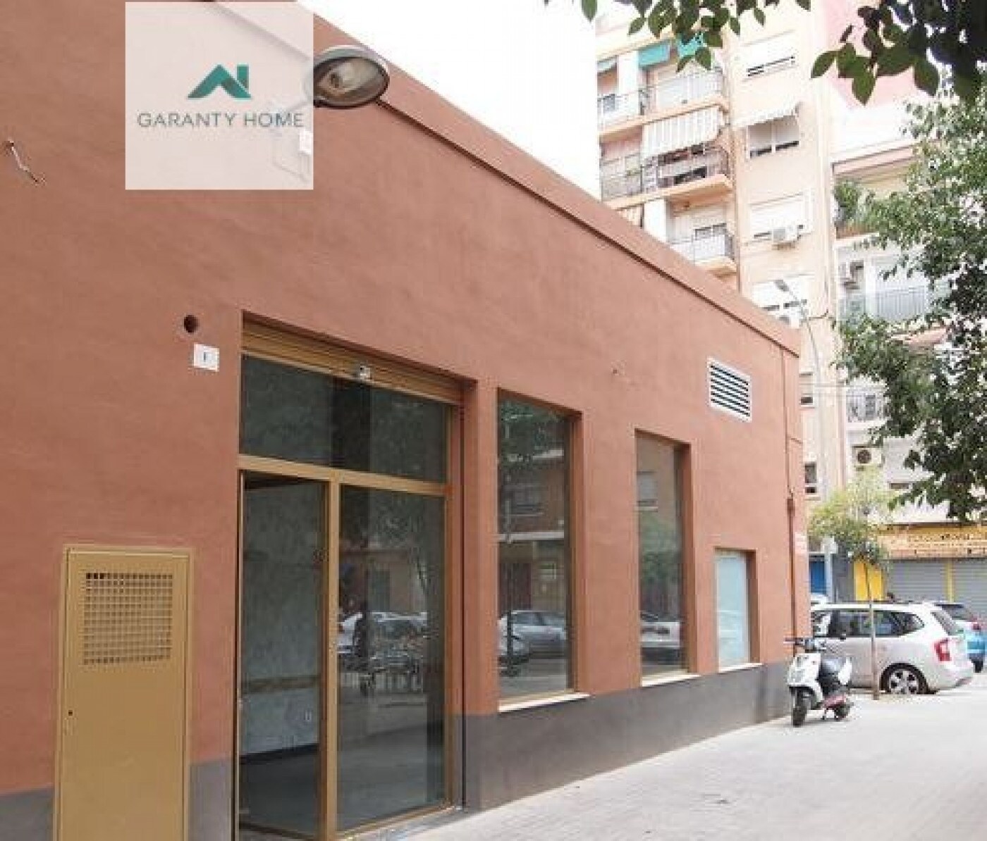 Retail in València, Valencia for sale Building Photo- Image 1 of 4