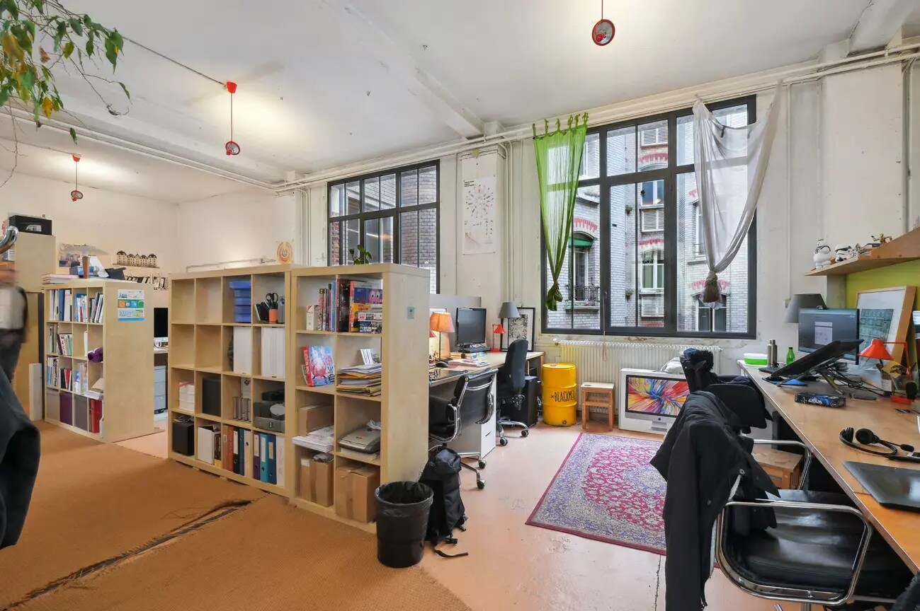 Rue Jules Vallès, Paris for lease Interior Photo- Image 1 of 3