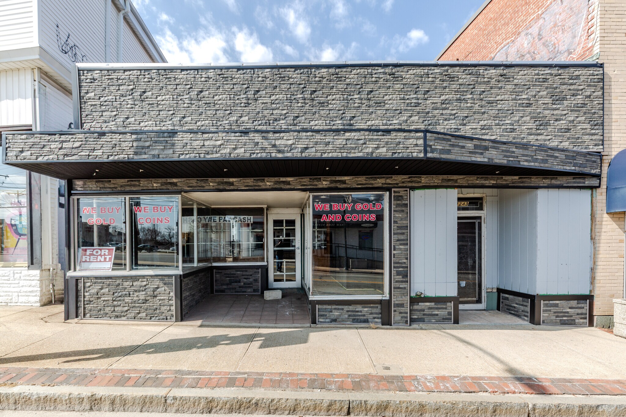 1243 Main St, West Warwick, RI for sale Primary Photo- Image 1 of 31