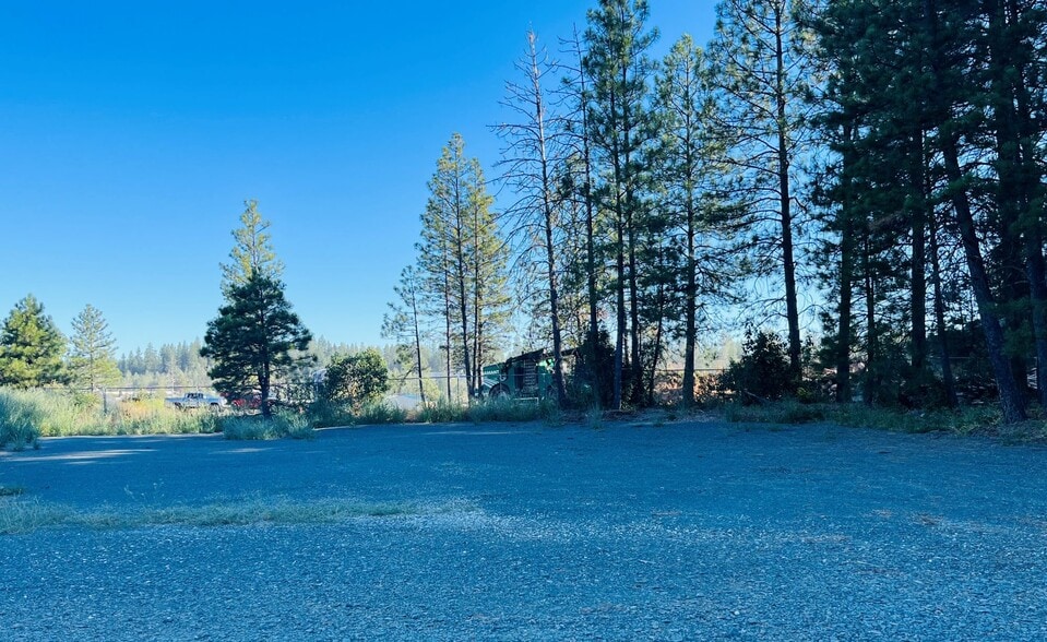 11452 E Bennett Rd, Grass Valley, CA for lease - Building Photo - Image 2 of 23