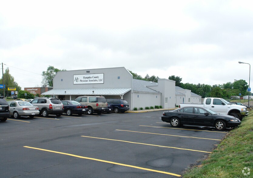 900 Memorial Ave, West Springfield, MA for sale - Building Photo - Image 1 of 1