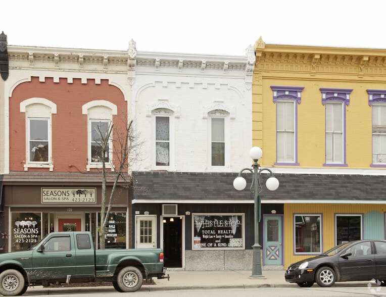 124 W Chicago Blvd, Tecumseh, MI for sale - Primary Photo - Image 1 of 2