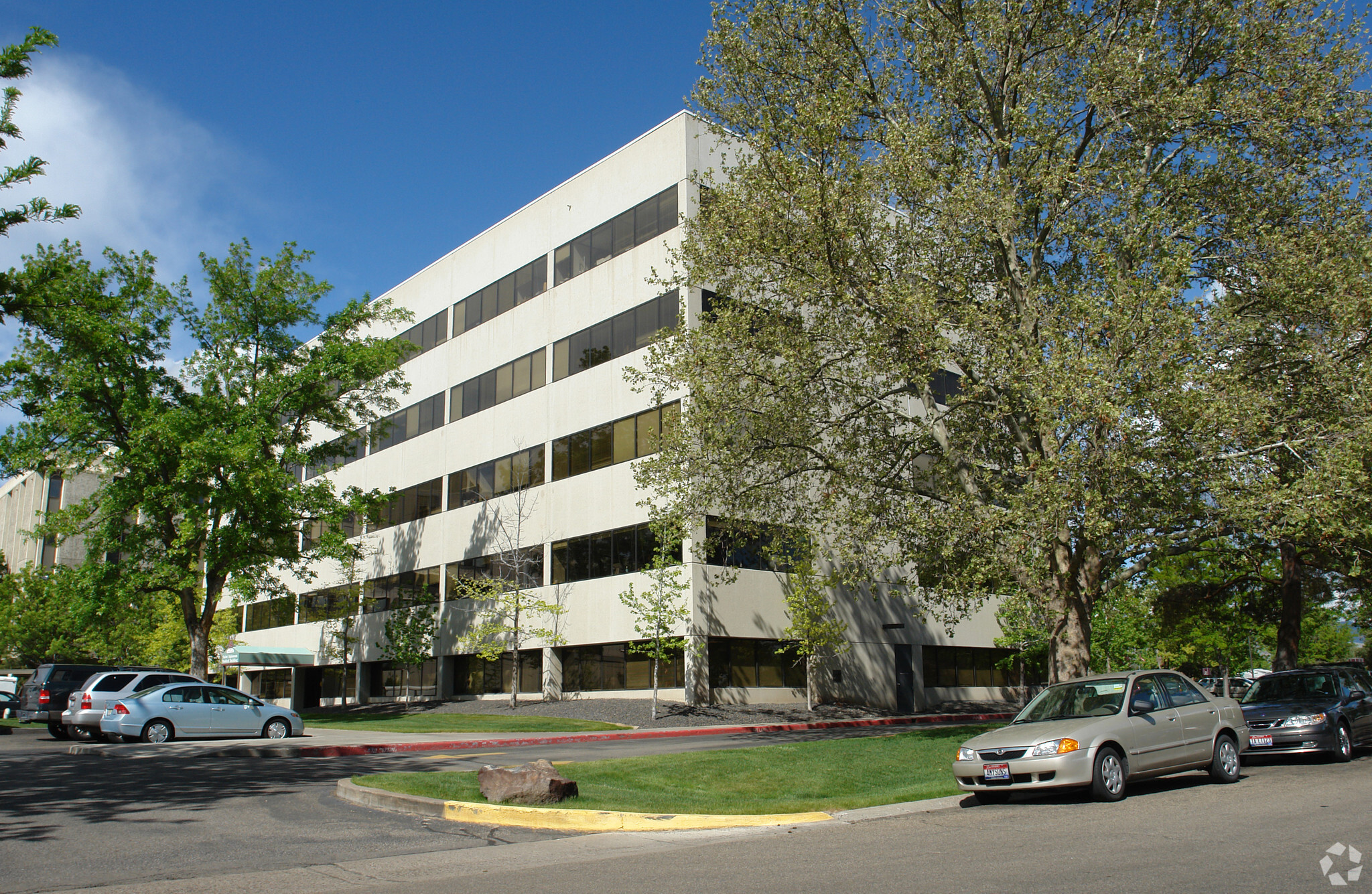 901 N Curtis Rd, Boise, ID for sale Building Photo- Image 1 of 1