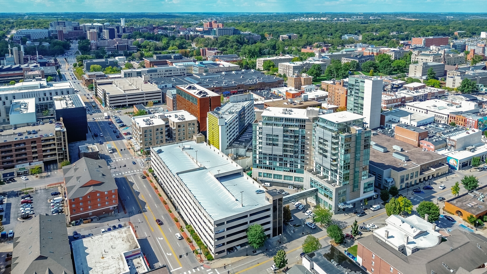 221 E College St, Iowa City, IA for sale Building Photo- Image 1 of 8