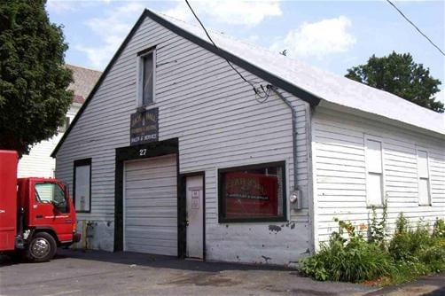 27 William St, Glens Falls, NY for sale - Primary Photo - Image 1 of 1