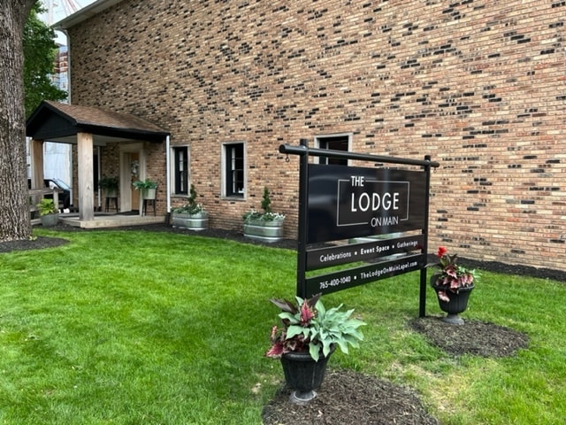 818 Main, Lapel, IN for lease - Building Photo - Image 2 of 7