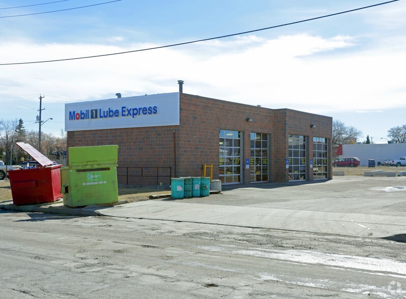 9909 69th Ave NW, Edmonton, AB for sale - Building Photo - Image 3 of 3