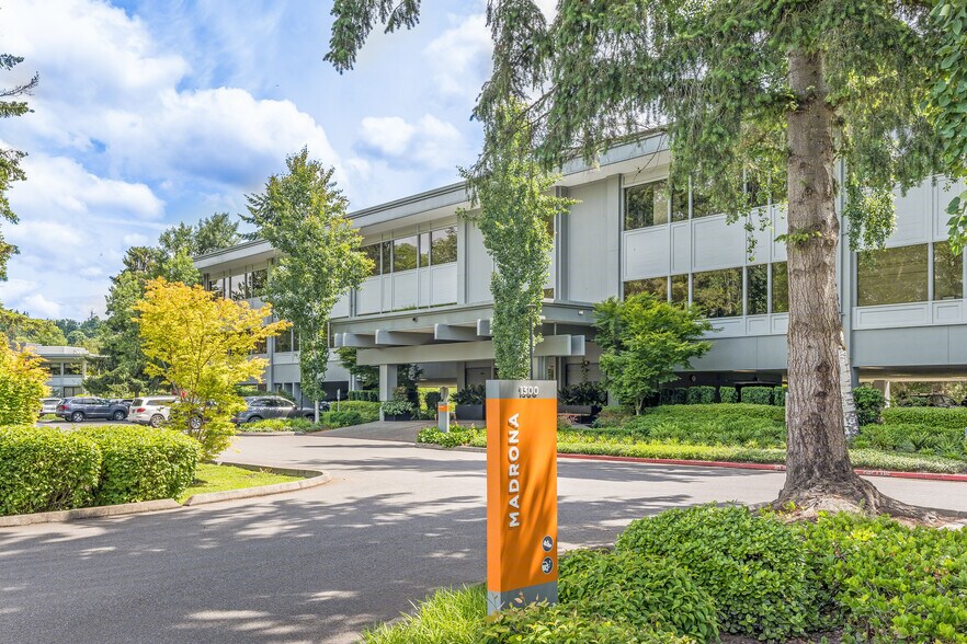 1300 114th Ave SE, Bellevue, WA for lease - Building Photo - Image 1 of 3
