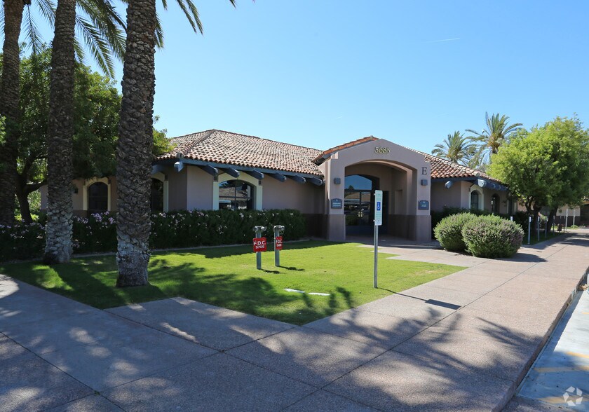 5685 N Scottsdale Rd, Scottsdale, AZ for sale - Primary Photo - Image 1 of 6