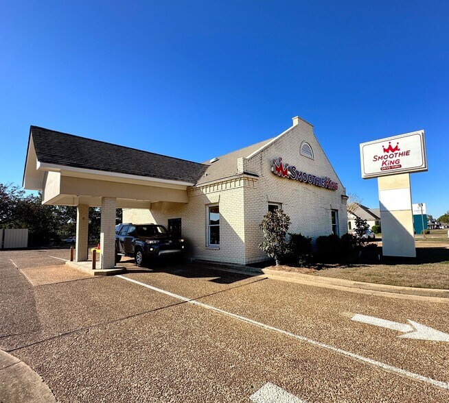 201 Woodgate Dr, Brandon, MS for sale - Primary Photo - Image 1 of 1