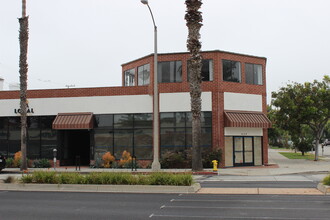 925 Wilshire Blvd, Santa Monica, CA for lease Building Photo- Image 2 of 25