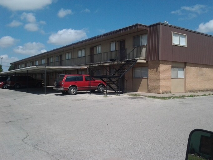 801 E 9th St, Del Rio, TX for sale - Primary Photo - Image 1 of 1