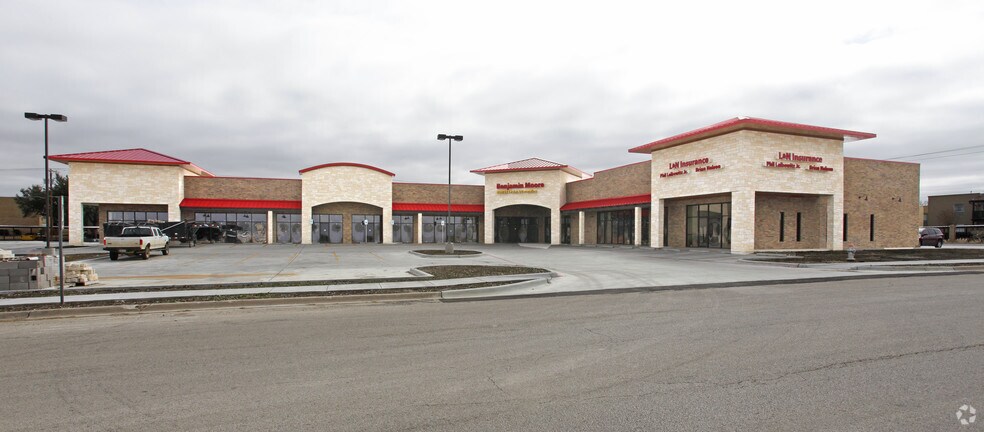 4311 W Adams, Temple, TX for lease - Building Photo - Image 2 of 8