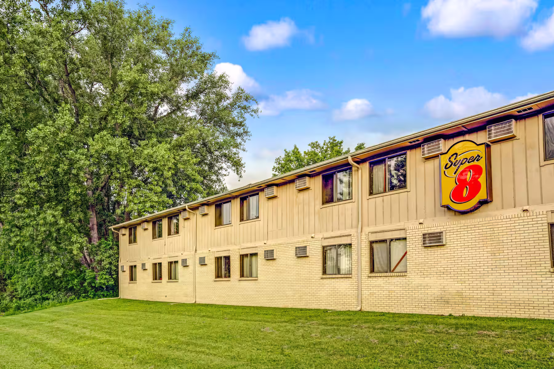 830 Yellow Brick Rd, Chaska, MN for sale Building Photo- Image 1 of 1