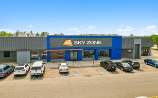 More details for 198 NE Northtown Dr, Blaine, MN - Retail for Sale