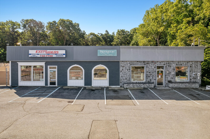 394 Middle Country Rd, Selden, NY for sale - Building Photo - Image 1 of 3