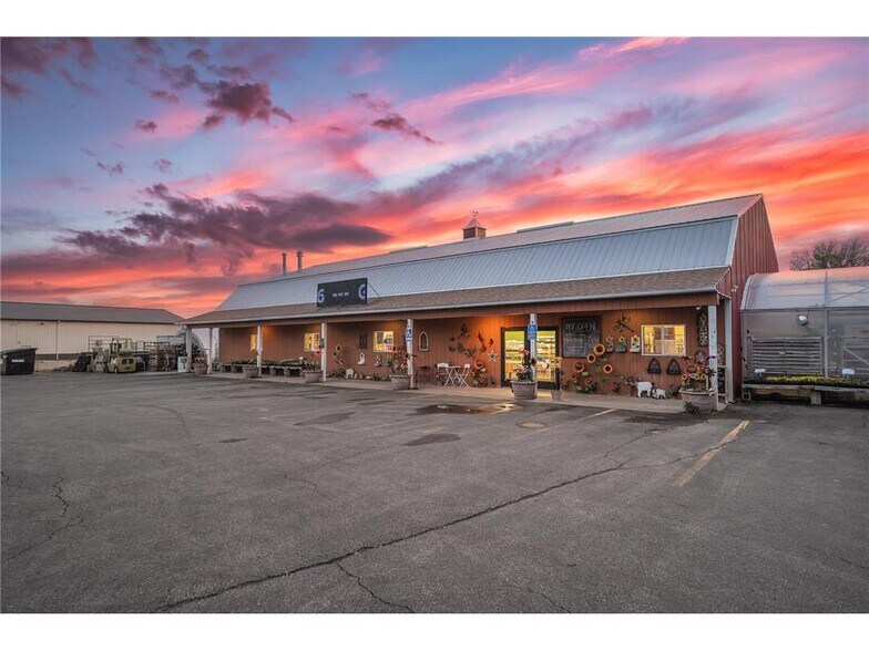 2101 4th St NW, Austin, MN for sale - Building Photo - Image 1 of 1