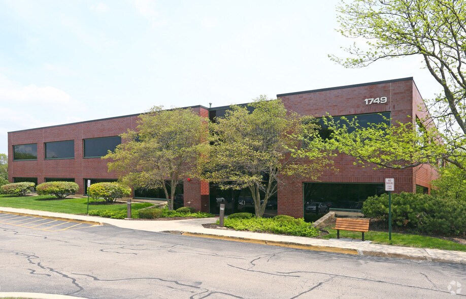 1749 S Naperville Rd, Wheaton, IL for sale - Building Photo - Image 2 of 38