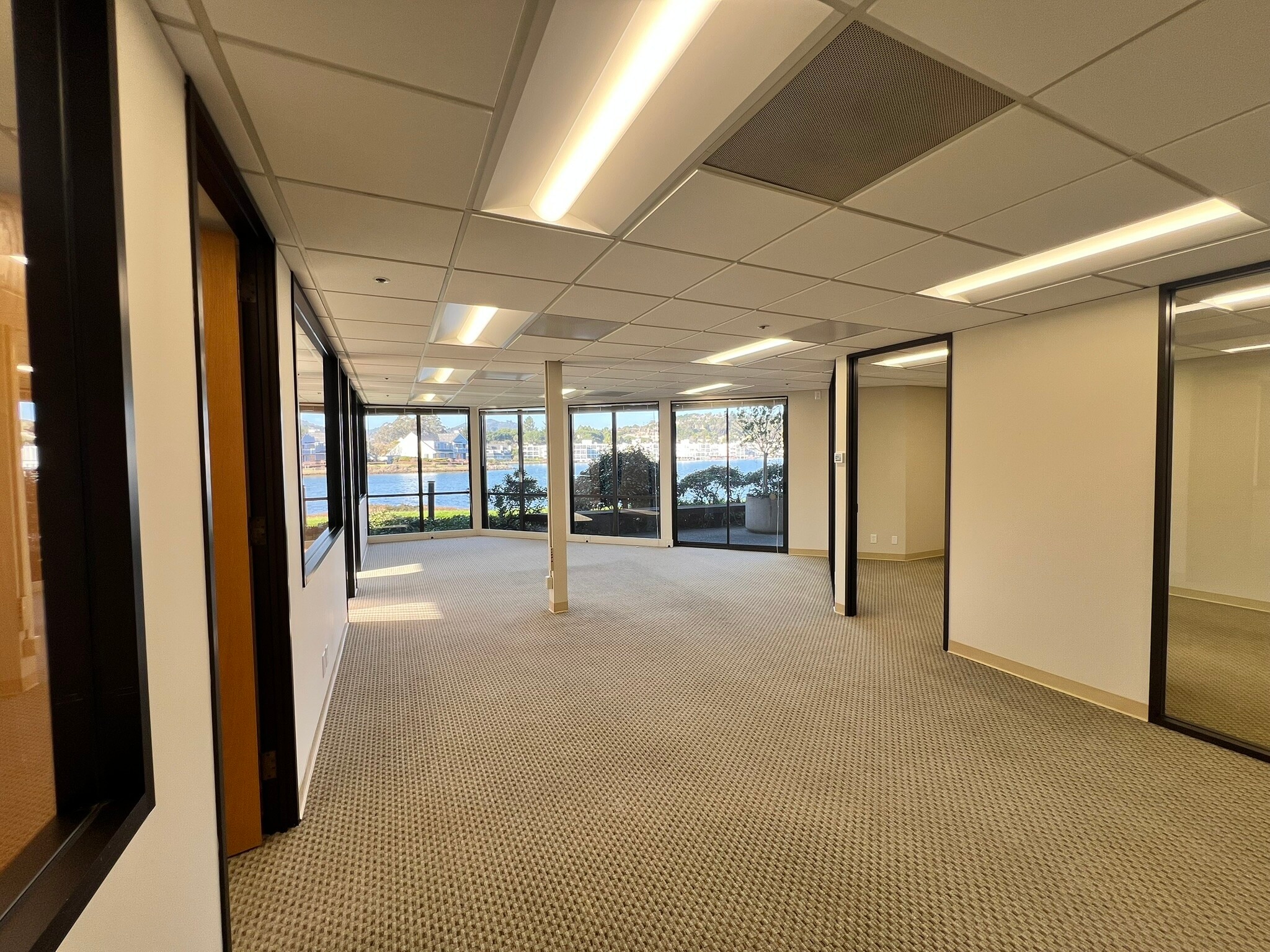 591 Redwood Hwy, Mill Valley, CA for lease Building Photo- Image 1 of 4