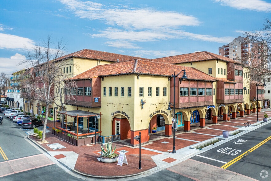 2151 Salvio St, Concord, CA for lease - Building Photo - Image 1 of 6