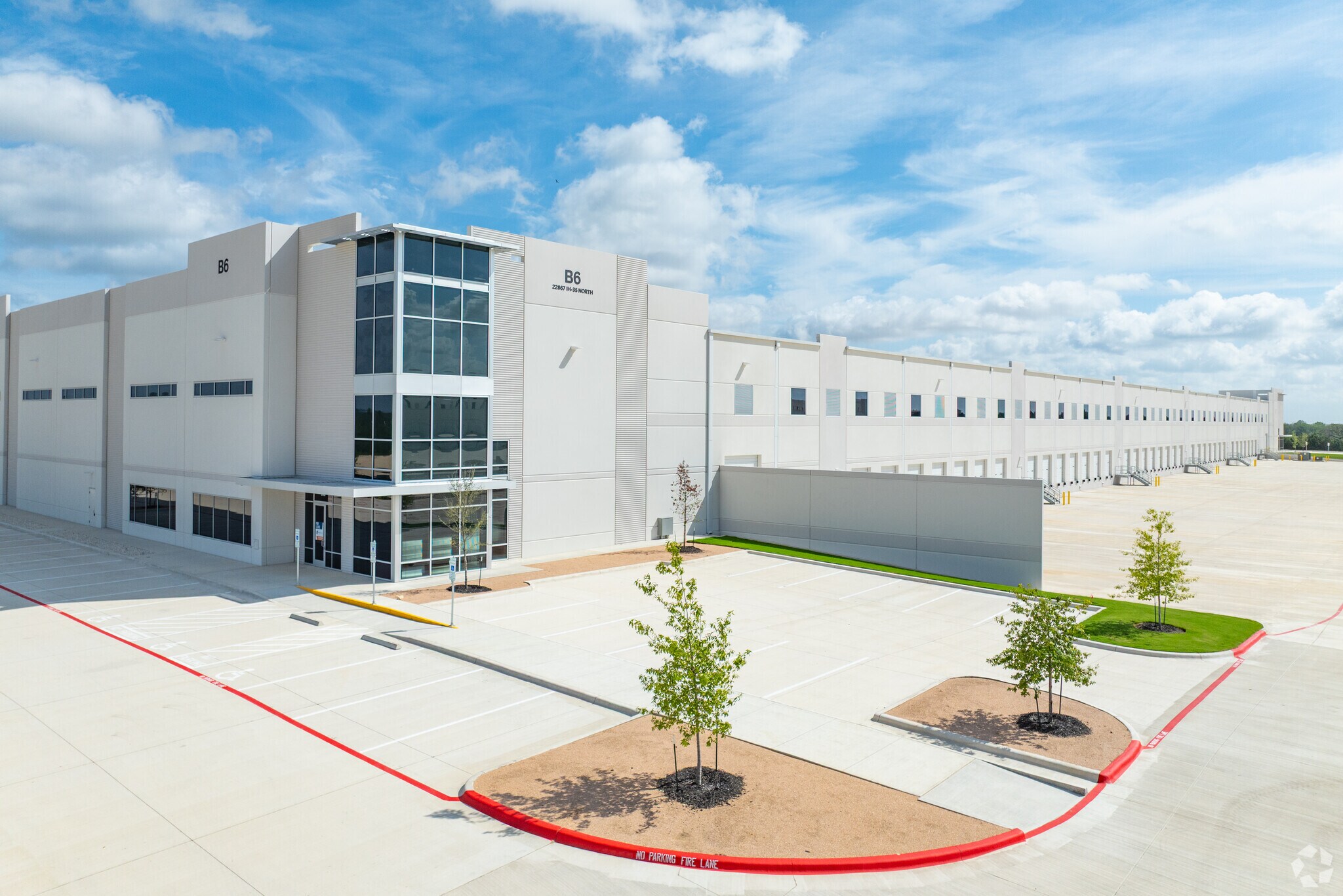 22867 IH-35, Schertz, TX for sale Primary Photo- Image 1 of 18