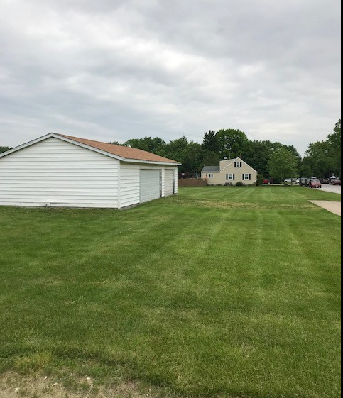 1603 N Prairie Ave, Crest Hill, IL for sale - Building Photo - Image 2 of 7