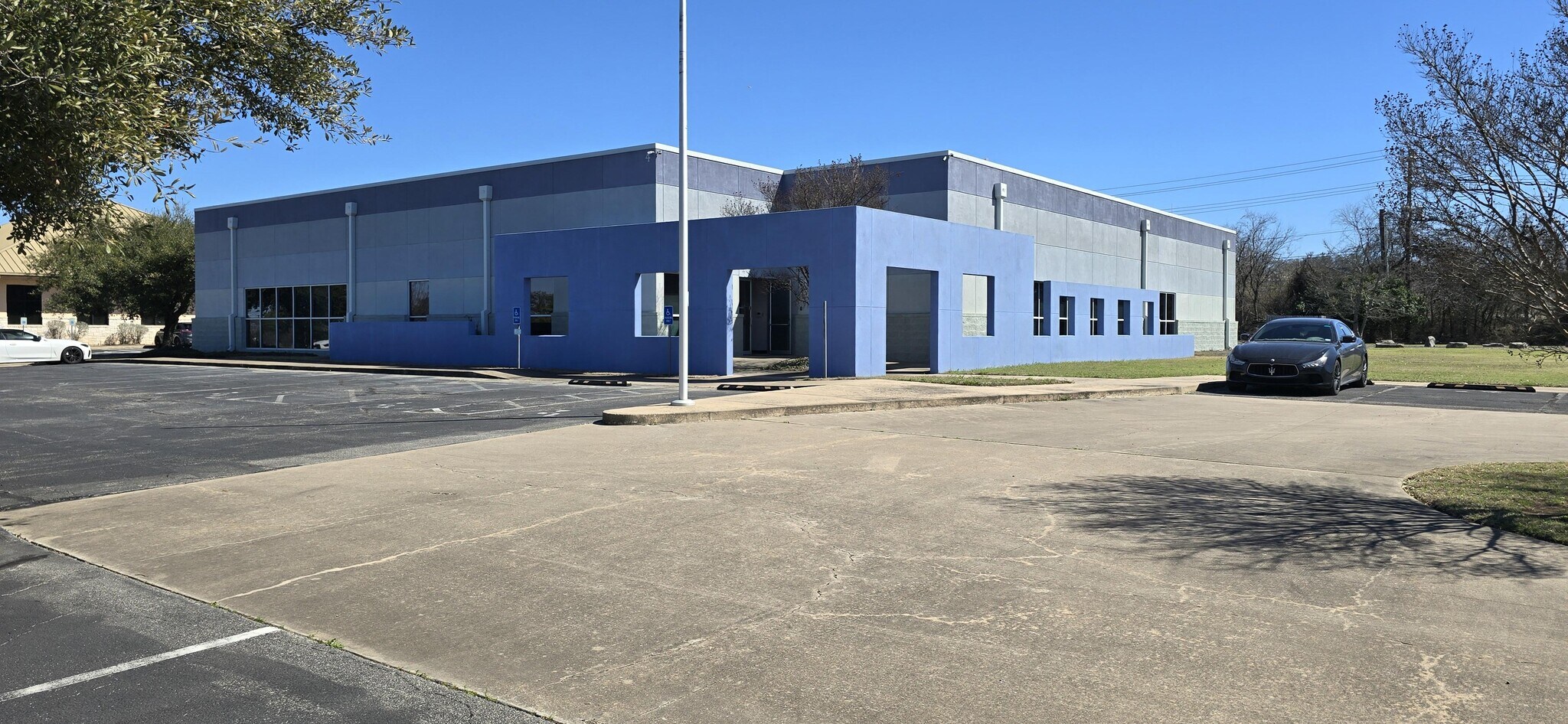 4 Sierra Way St, Georgetown, TX for lease Building Photo- Image 1 of 21