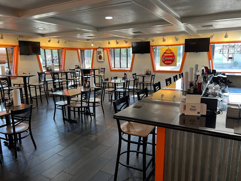 2525 Southside Dr, Shreveport, LA 71118 Hungry Wings N Rice