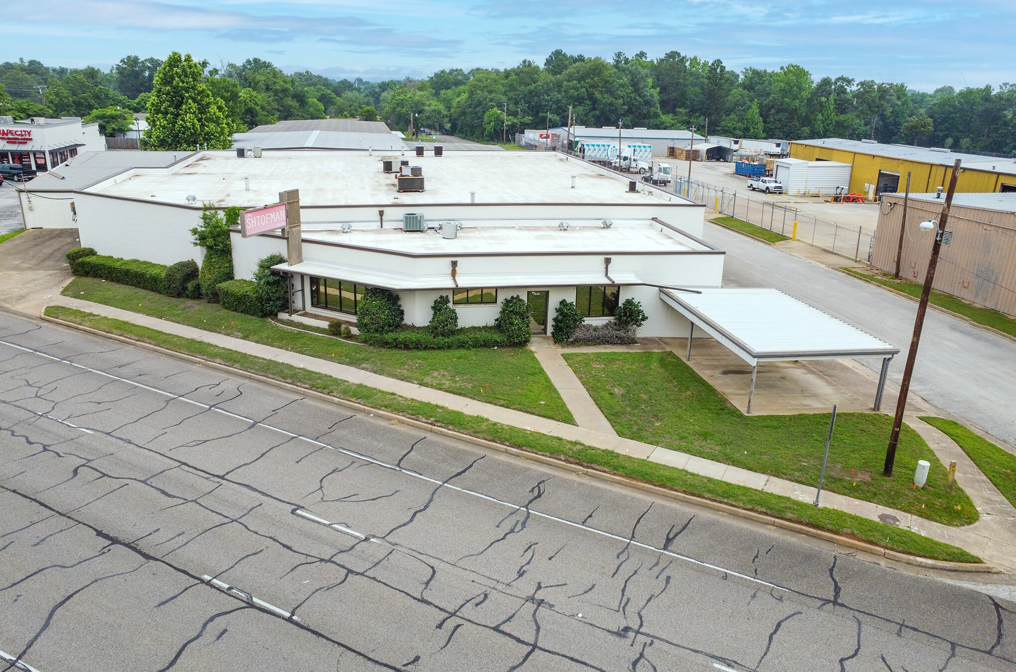 1905 W Gentry Pky, Tyler, TX 75702 Shtofman Company