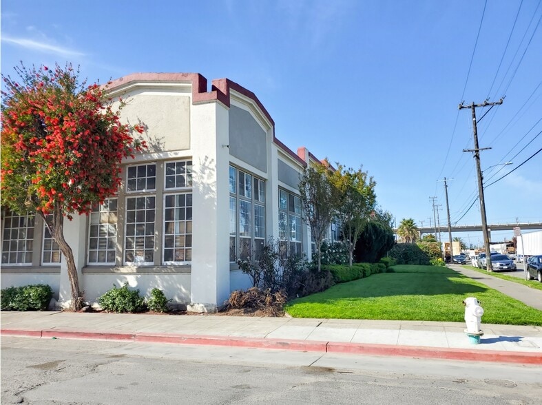 1050-1066 47th Ave, Oakland, CA for lease - Primary Photo - Image 1 of 22