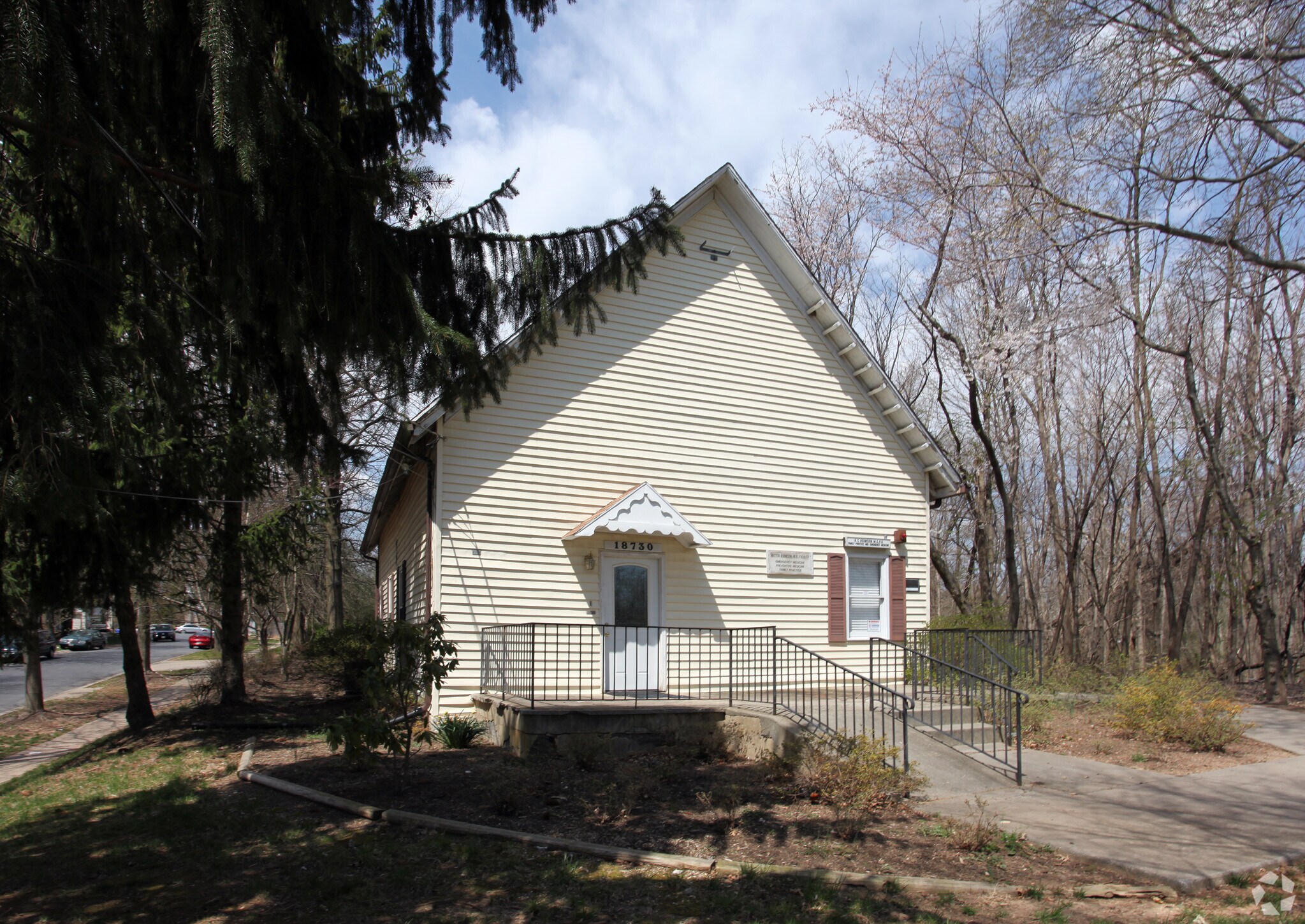 18730 Liberty Mill Rd, Germantown, MD for sale Primary Photo- Image 1 of 1
