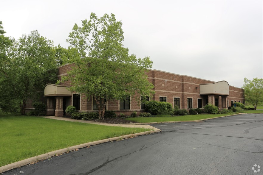 16855 Foltz Industrial Pky, Strongsville, OH 44149 | LoopNet