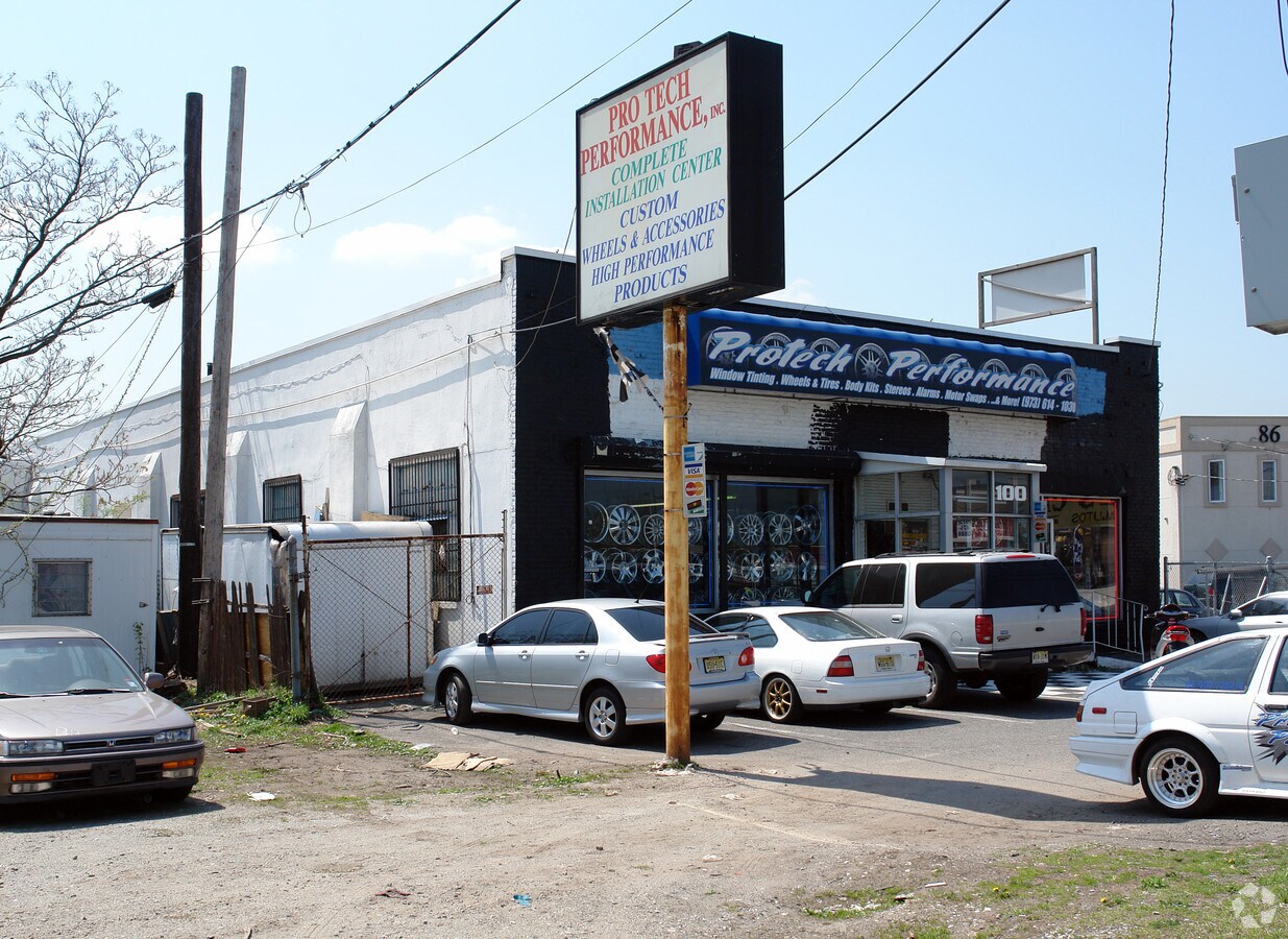 100 Us46, Lodi, NJ 07644
