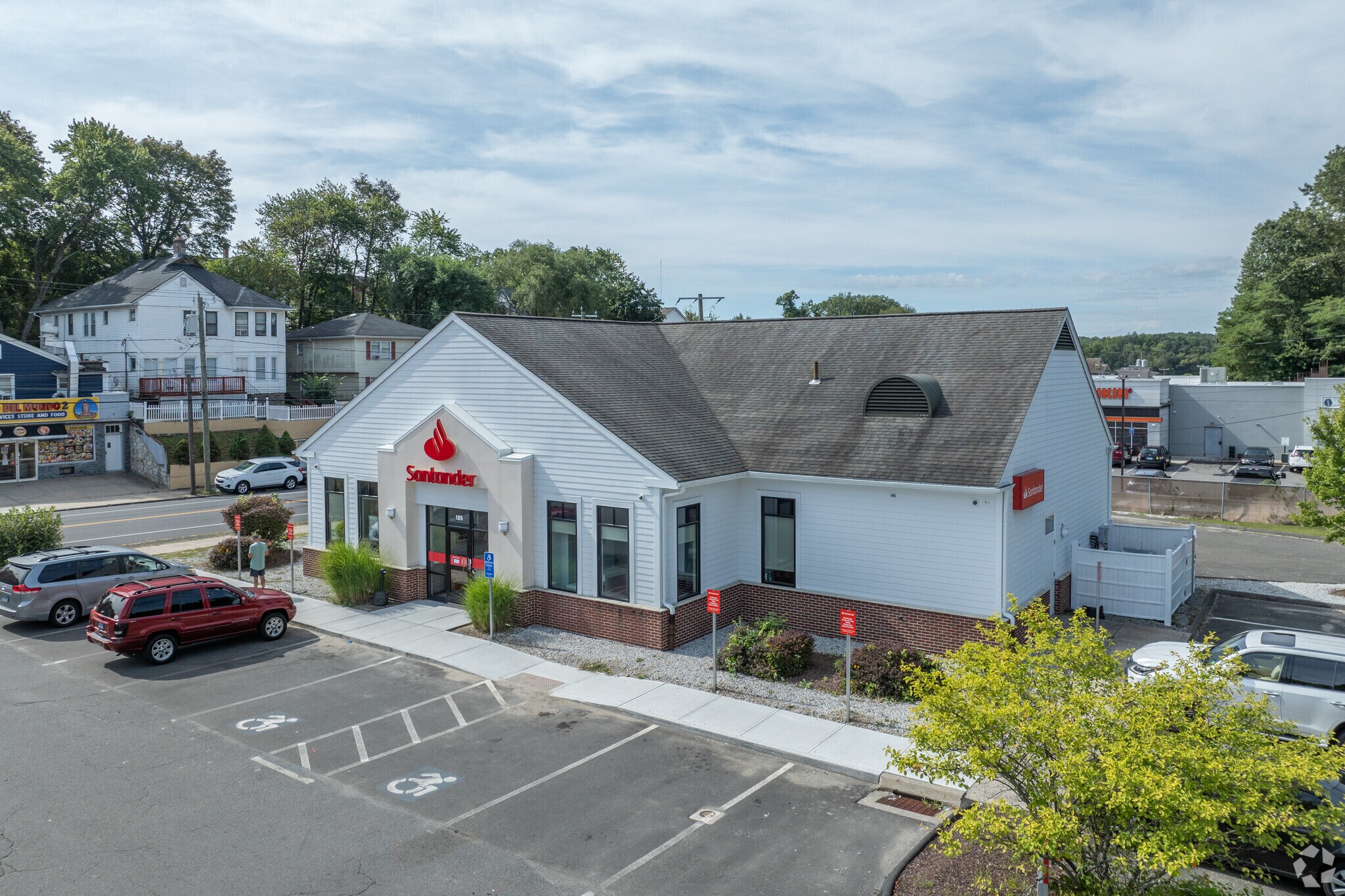 105 Meriden Rd, Waterbury, CT for sale Primary Photo- Image 1 of 6