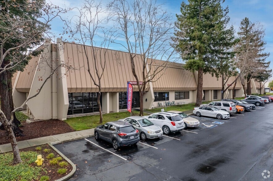 30944-30956 San Clemente St, Hayward, CA for lease - Primary Photo - Image 1 of 6