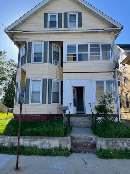 56 N 1st St, Meriden, CT for sale - Primary Photo - Image 1 of 3