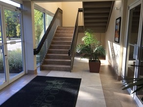 13 Red Roof Ln, Salem, NH for sale Interior Photo- Image 1 of 1