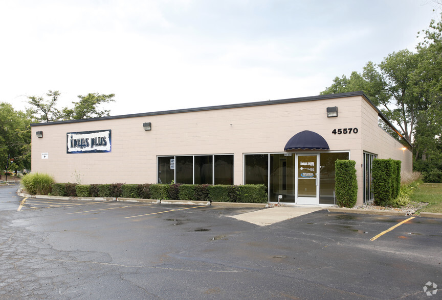 45570 Maben Rd, Canton, MI for lease - Primary Photo - Image 2 of 6