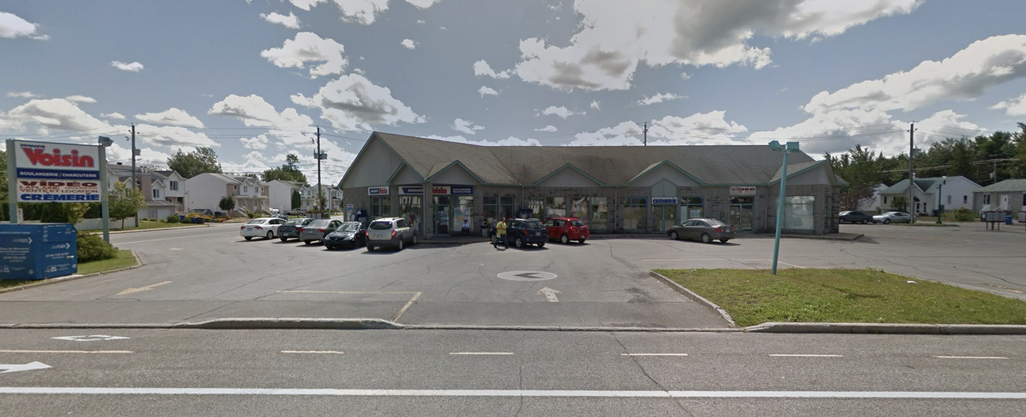 7400 Rue Rodrigue, Terrebonne, QC for lease Primary Photo- Image 1 of 12