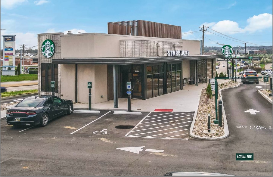 6700 Roosevelt Ave, Middletown, OH for sale - Building Photo - Image 1 of 1