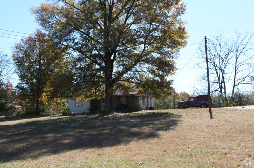 3605 Atlanta Hwy, Oakwood, GA for sale - Primary Photo - Image 1 of 1