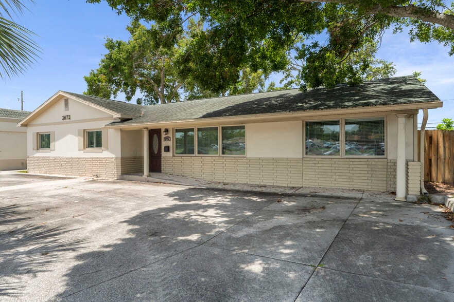 2672 66th St N, Saint Petersburg, FL for sale - Building Photo - Image 2 of 34