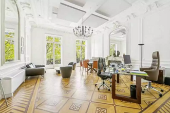 Office in Paris for lease Interior Photo- Image 1 of 10