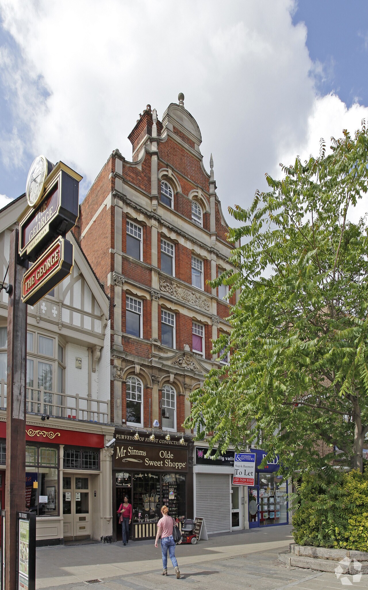 7 The Town, Enfield for sale Primary Photo- Image 1 of 1