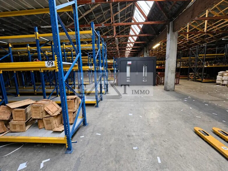 Industrial in Sarcelles for lease - Interior Photo - Image 2 of 8