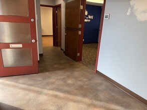 74 E 18th Ave, Eugene, OR for lease Interior Photo- Image 2 of 5